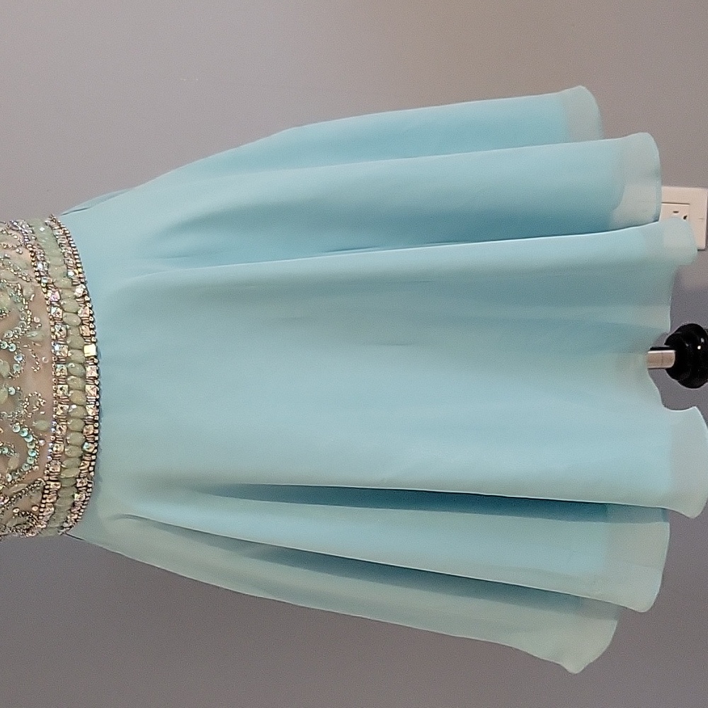 ALYCE Elegant Beaded prom Party Dress with Aqua Skirt - Picture 2 of 9